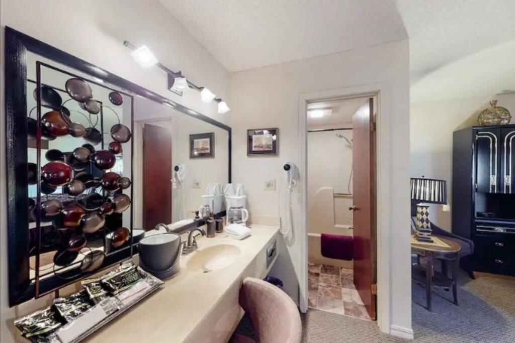 Suite Dreams 101 - Tradewinds Eureka Springs Buitenkant foto