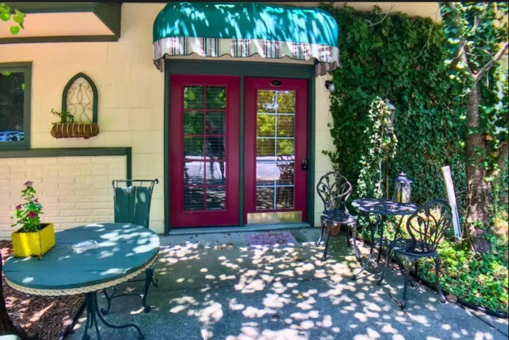 Suite Dreams 101 - Tradewinds Eureka Springs Buitenkant foto